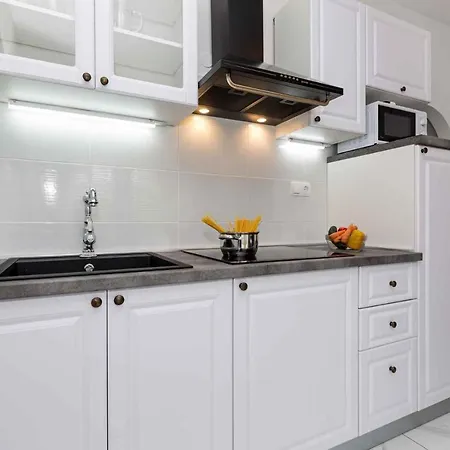 Apartment In Vrbnik/insel Krk 36871 *