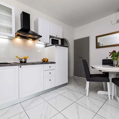 In - Insel Krk 36871 Διαμέρισμα *
